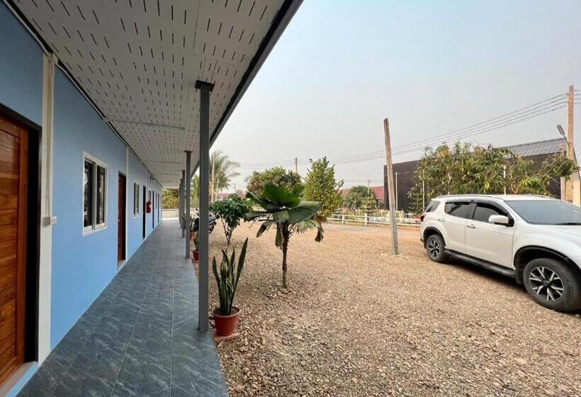 Hotel เฮือนคำเเก้วรีสอร์ท & Kk House Cafa Nan