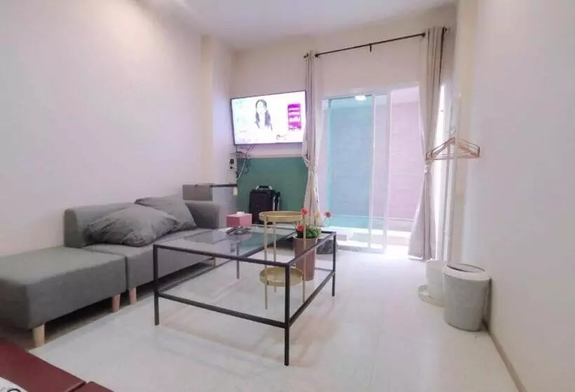 Hotelli 7 Class Pool Villa