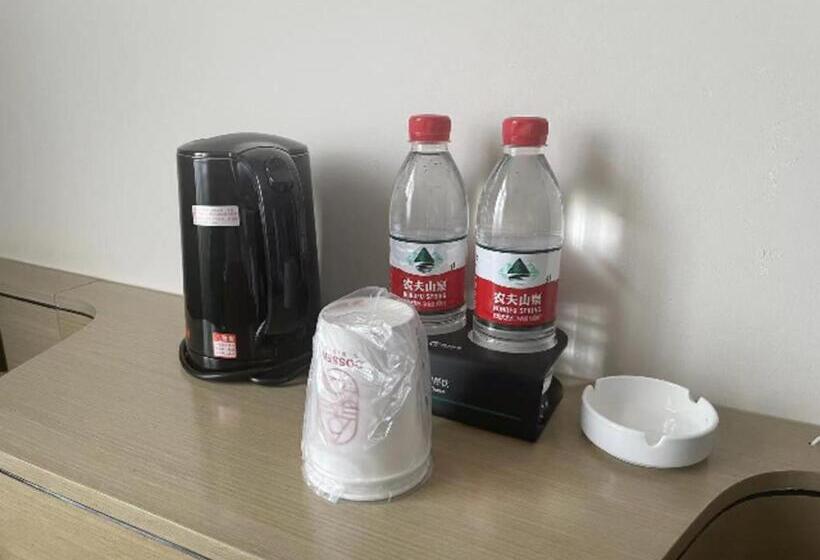 בית מלון כפרי City Comfort Inn Chenzhou Rucheng