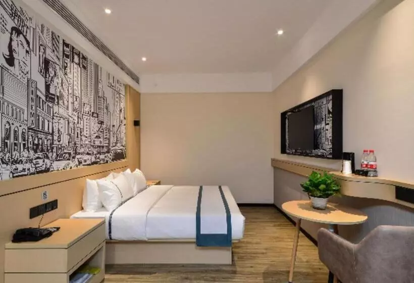 Hotelli City Comfort Inn Jingzhou Fantawild Shashi Middle School