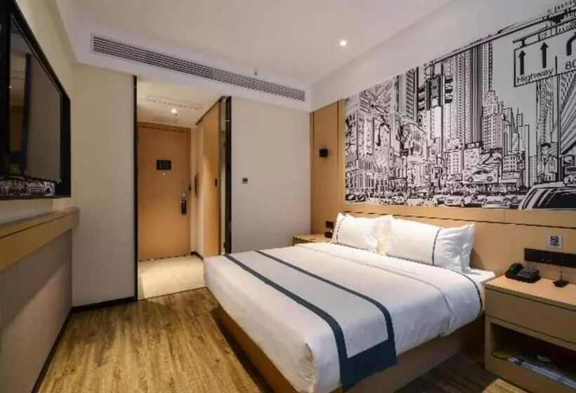 Hotelli City Comfort Inn Jingzhou Fantawild Shashi Middle School