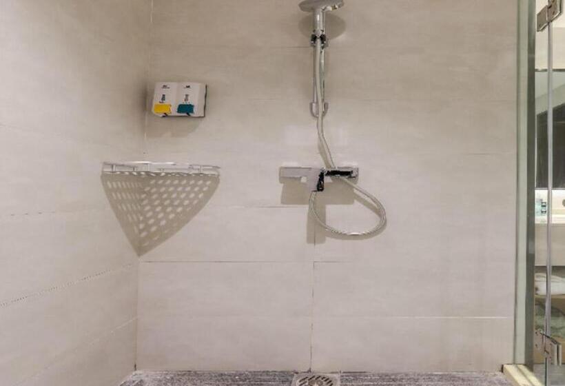 호텔 City Comfort Inn Jiyuan Jishui Avenue Jigang