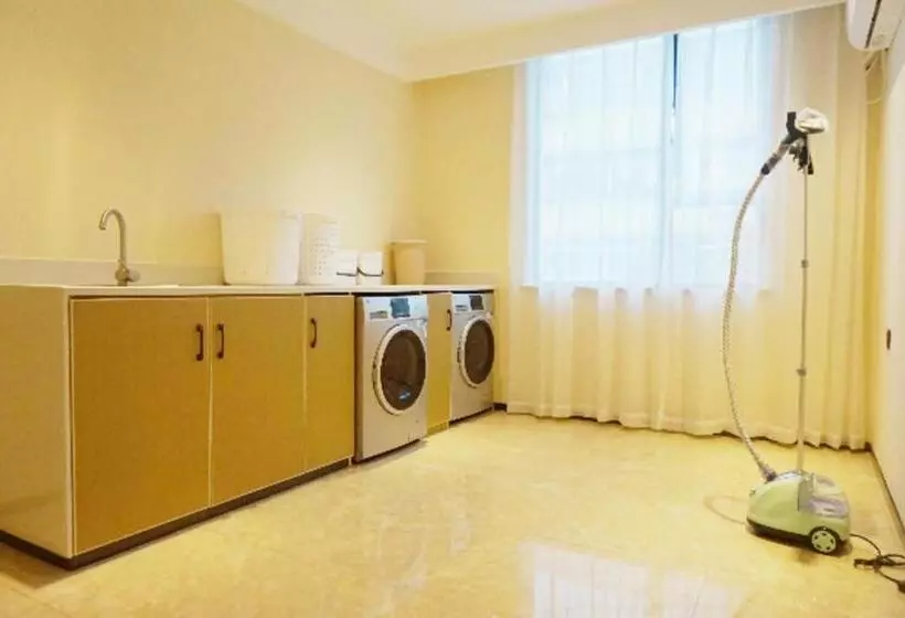 هتل City Comfort Inn Zhanjiang International Trade Dingsheng Plaza