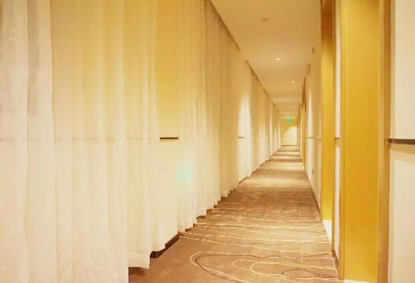 هتل City Comfort Inn Zhanjiang International Trade Dingsheng Plaza