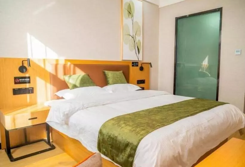 Hotelli Greentree Inn Express Guannan County Xinwan Bei Road