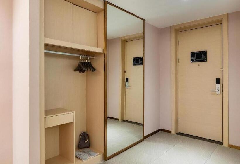 Lavande Hotel Huizhou Boluo Shiwan Jintang