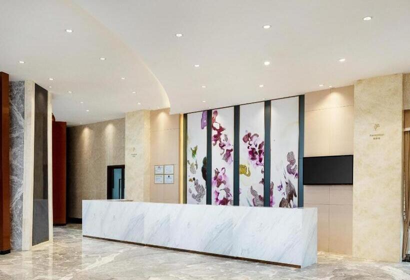 Lavande Hotel Huizhou Boluo Shiwan Jintang