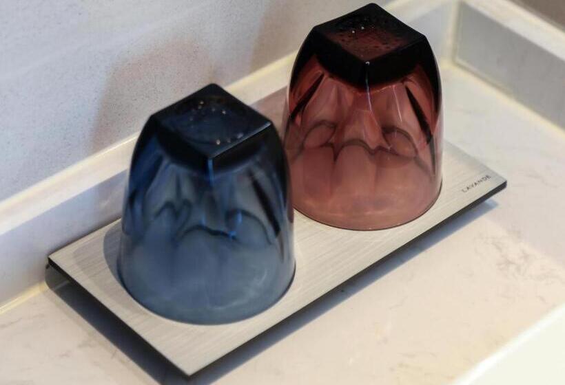 Lavande Hotel Wuhan 2nd Guanggu Road