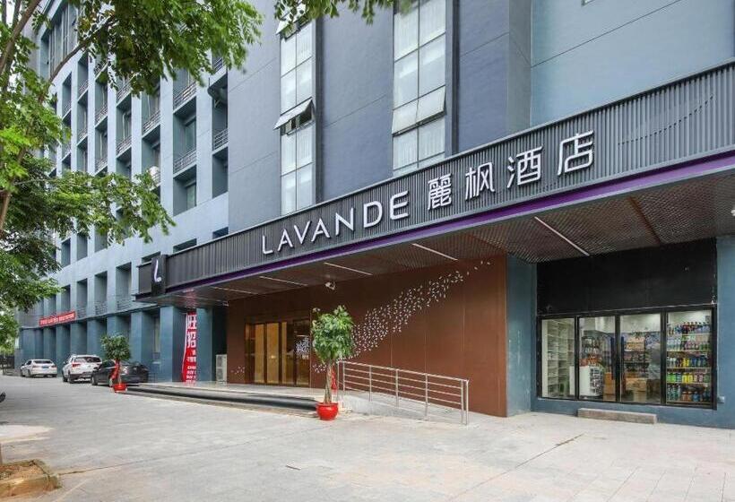 Lavande Hotel Wuhan 2nd Guanggu Road