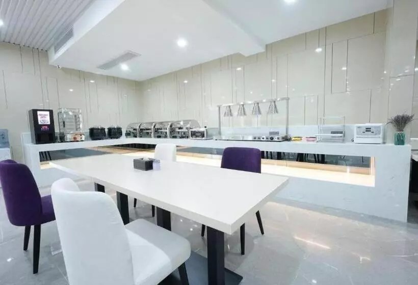 Lavande Hotel Zhaoqing Guangning Nandong Road