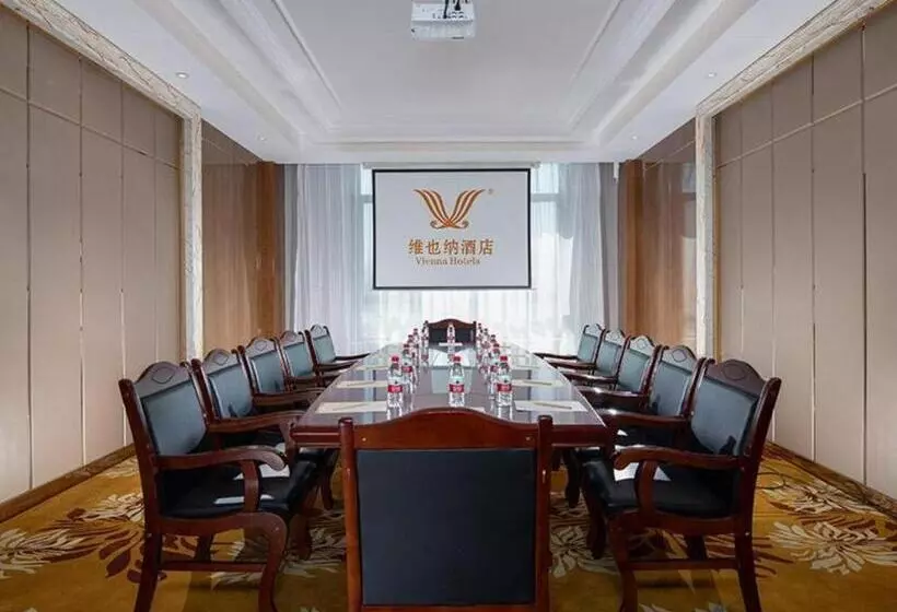 Vienna Hotel Gansu Wuwei Wanda Railway Station