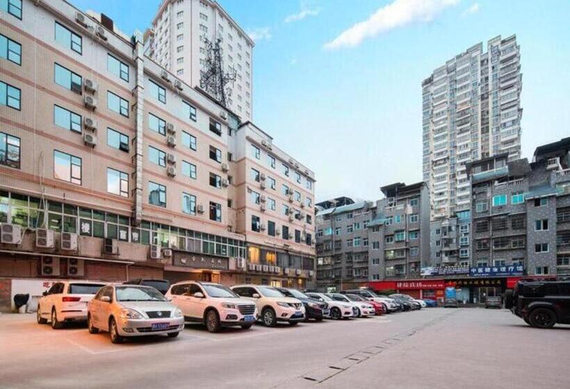 Vienna Hotel Kaili Stadium