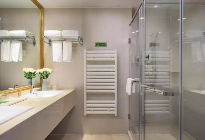 Vienna Hotel Qingdao Oriental Yingdu Sunac Xingguangdao