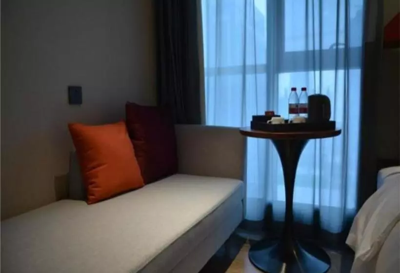 Borrman Hotel Ji Nan Aoti Center East Provincial Hospital