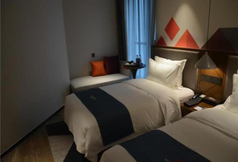 Borrman Hotel Ji Nan Aoti Center East Provincial Hospital