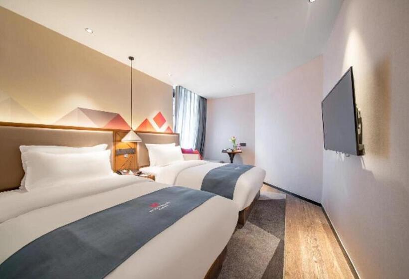 Borrman Hotel Ji Nan Aoti Center East Provincial Hospital