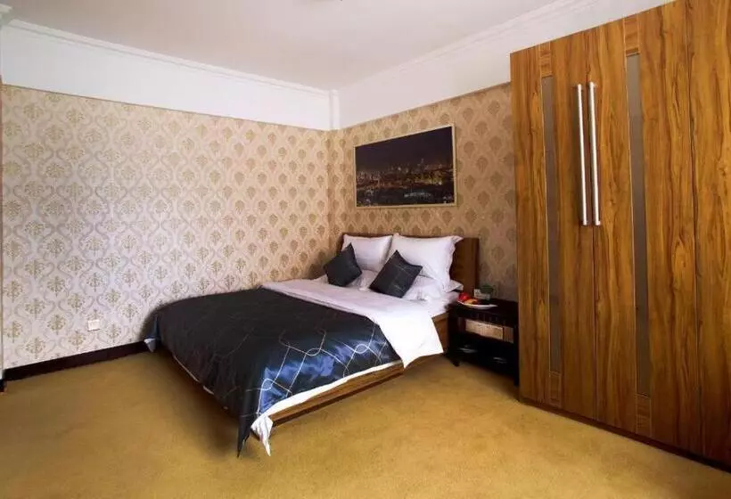 Chonpines Hotels·xining Qingzang Building