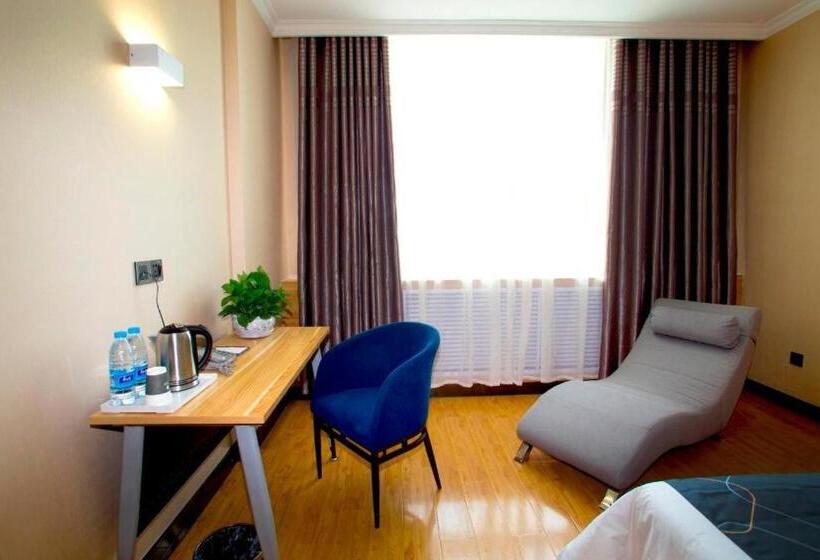 Chonpines Hotels·xining Qingzang Building