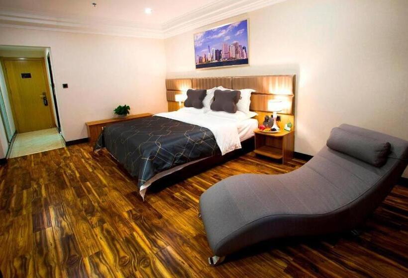 Chonpines Hotels·xining Qingzang Building