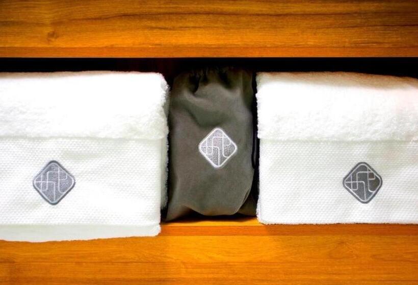 Chonpines Hotels·xining Qingzang Building