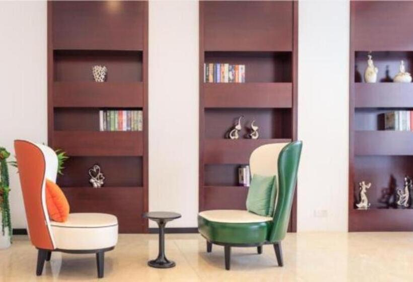 בית מלון כפרי City Comfort Inn Baise Lingyun Stadium