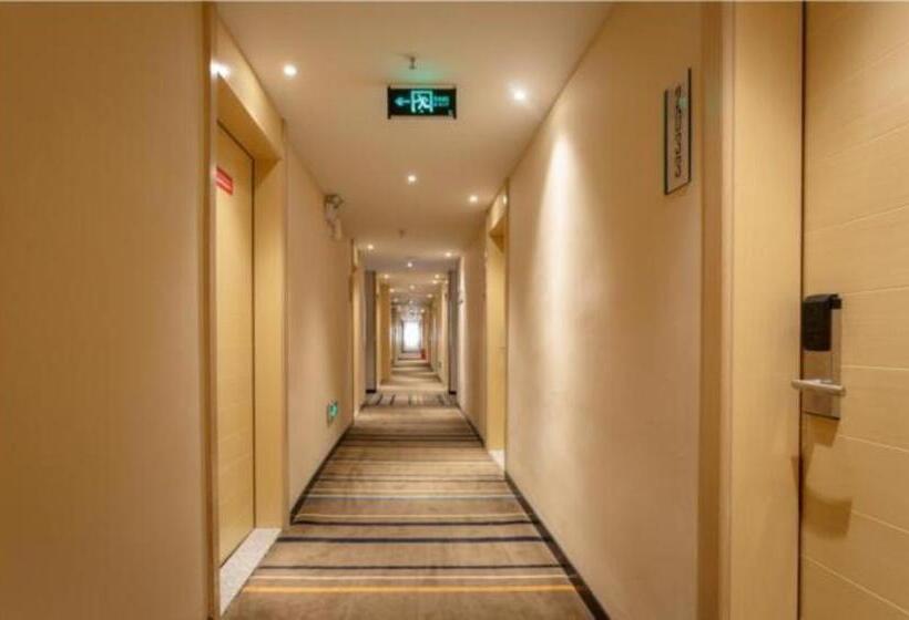 בית מלון כפרי City Comfort Inn Baise Lingyun Stadium