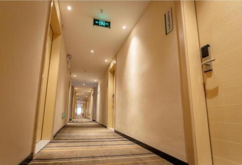 בית מלון כפרי City Comfort Inn Baise Lingyun Stadium