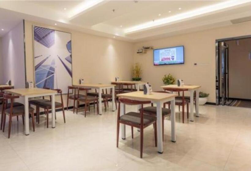 בית מלון כפרי City Comfort Inn Baise Lingyun Stadium