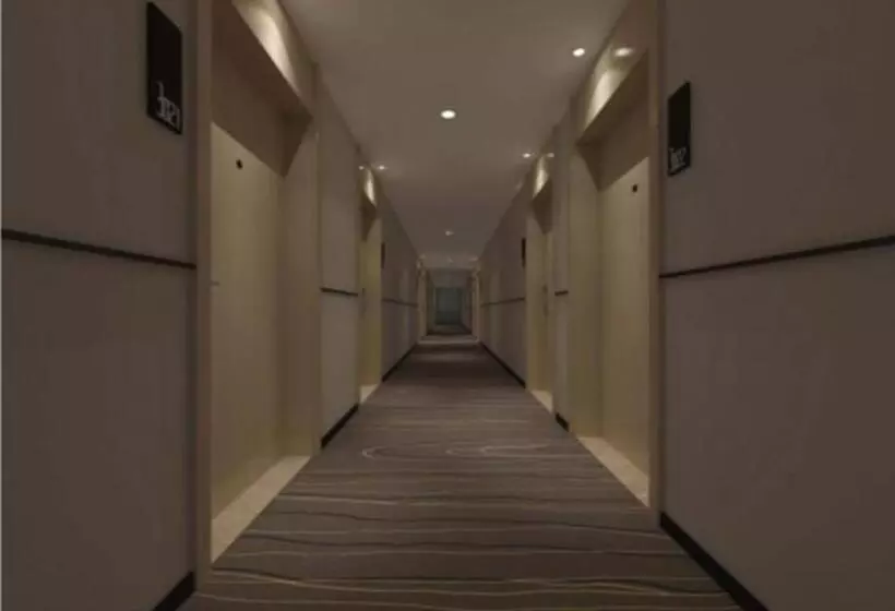 Hotelli City Comfort Inn Dongguan Gaobu Avenue