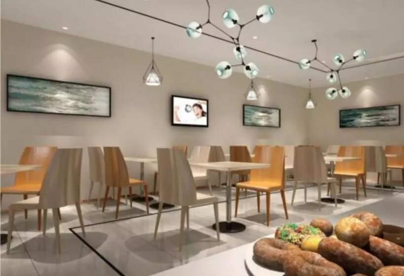 Hotelli City Comfort Inn Dongguan Gaobu Avenue