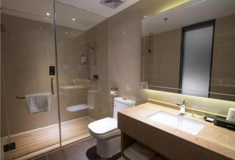 Отель City Comfort Inn Jiangmen Enping Bus Terminal