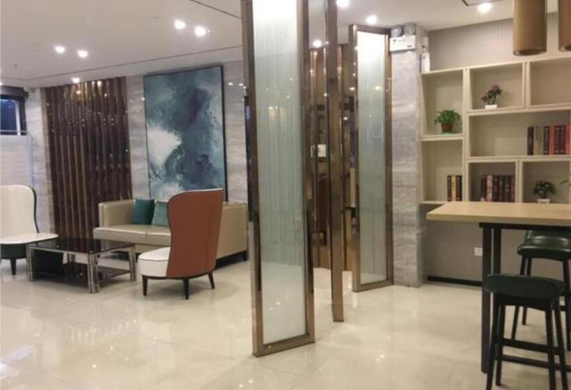 Отель City Comfort Inn Jiangmen Enping Bus Terminal