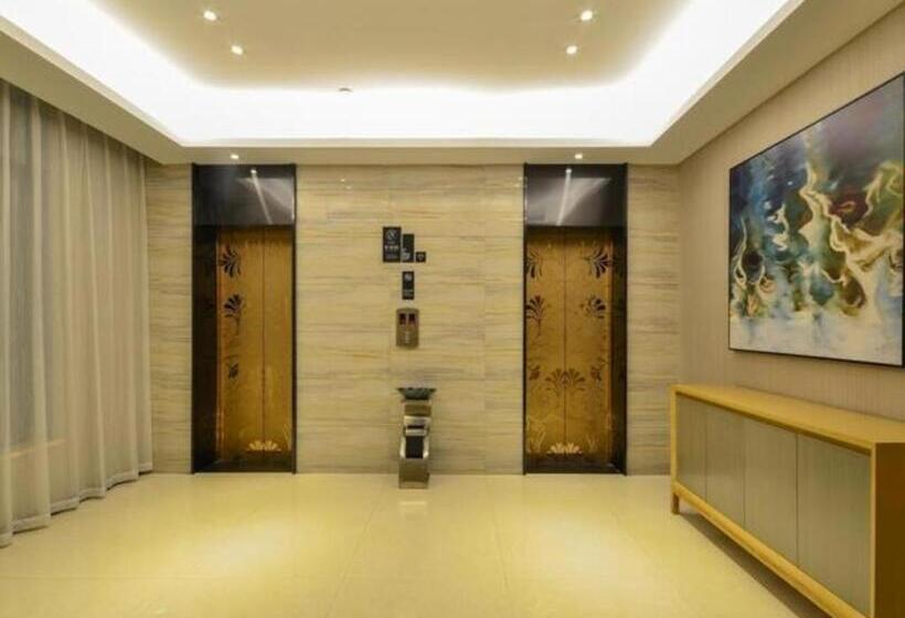 Отель City Comfort Inn Jingzhou Jianli Yusha