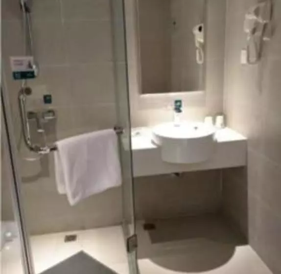 Hotelli City Comfort Inn Luohe Railway Station Jiefang Road