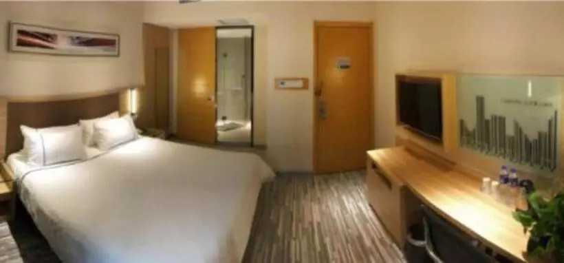 Hotelli City Comfort Inn Luohe Railway Station Jiefang Road