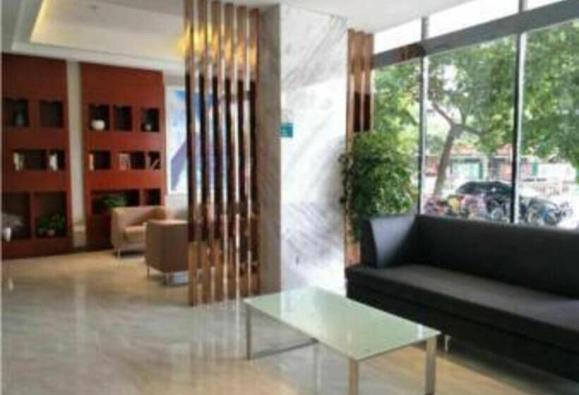 호텔 City Comfort Inn Luohe Railway Station Jiefang Road