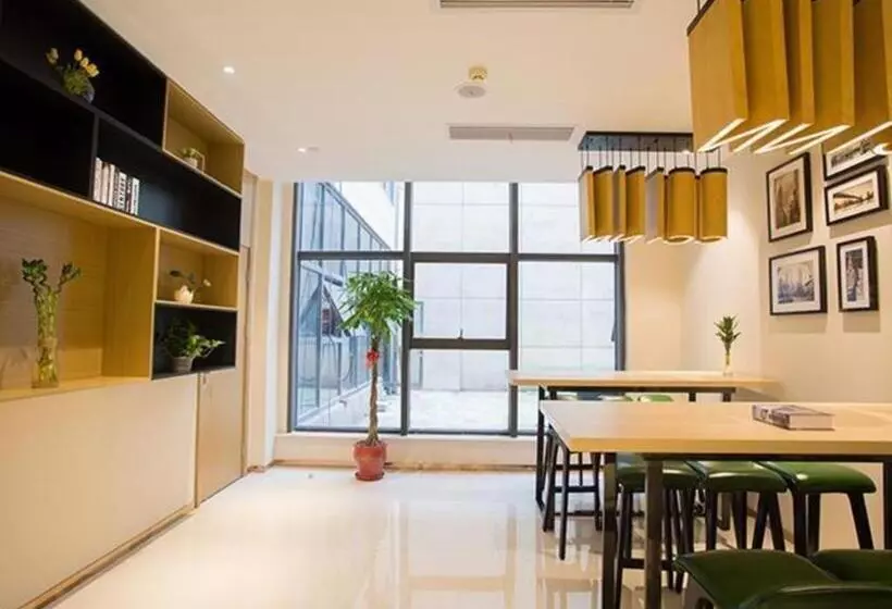 ホテル City Comfort Inn Suzhou Zhangjiagang Jingang Changjiang Xi Road