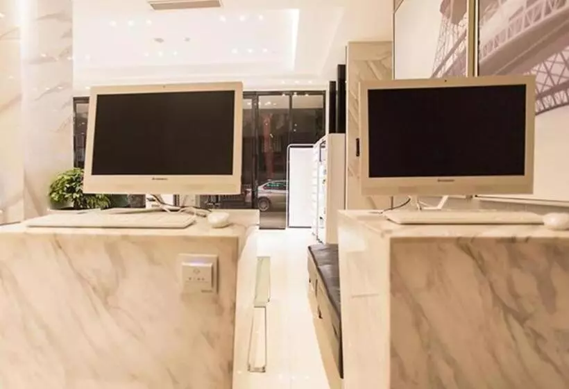 ホテル City Comfort Inn Wuzhou Arcade City Sanzongfu