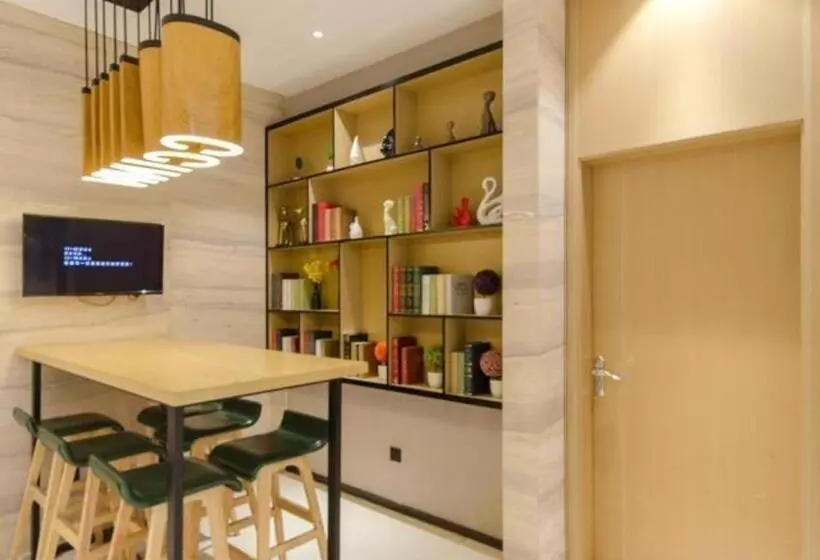 Hotelli City Comfort Inn Xiaogan Hanchuan Tiyu Road