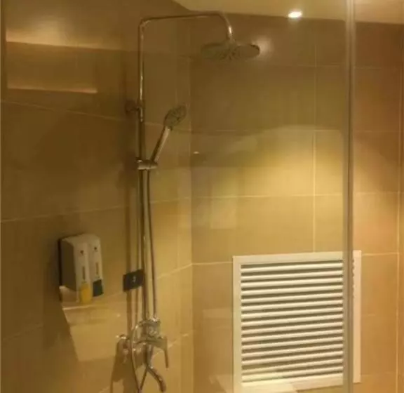 ホテル City Comfort Inn Yi Ning Jichang Road Shanghaicheng