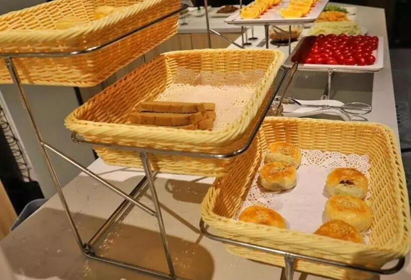 Hotelli James Joyce Coffetel Guangyuan High Speed Railway Station Dongba Municipal Government