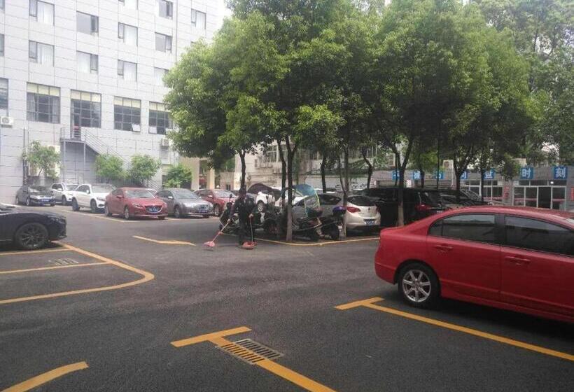 Hotel James Joyce Coffetel Guangyuan High Speed Railway Station Dongba Municipal Government