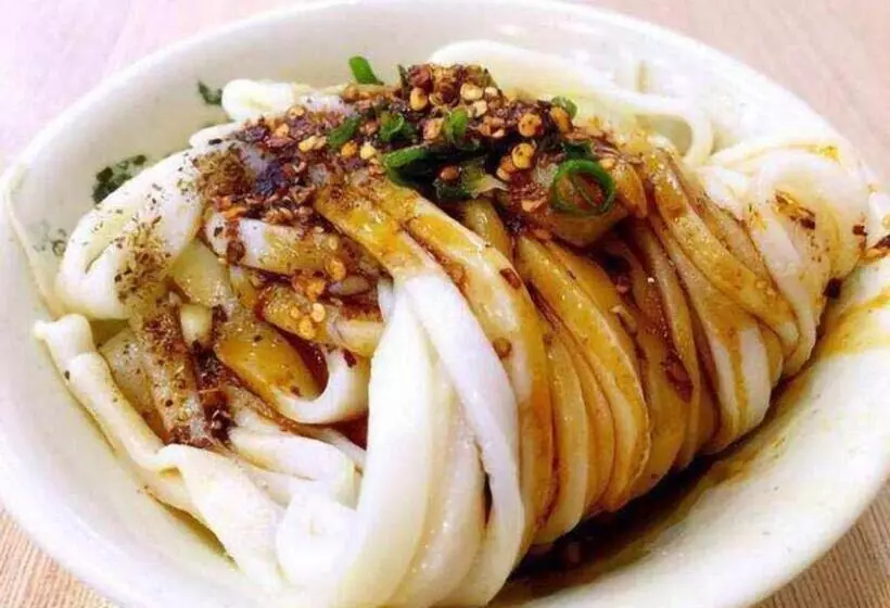 Hotelli James Joyce Coffetel Guangyuan High Speed Railway Station Dongba Municipal Government