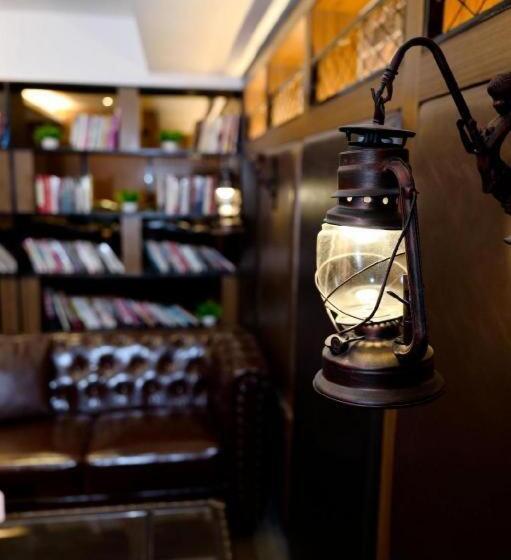 호텔 James Joyce Coffetel·jiangmen Huiyue City