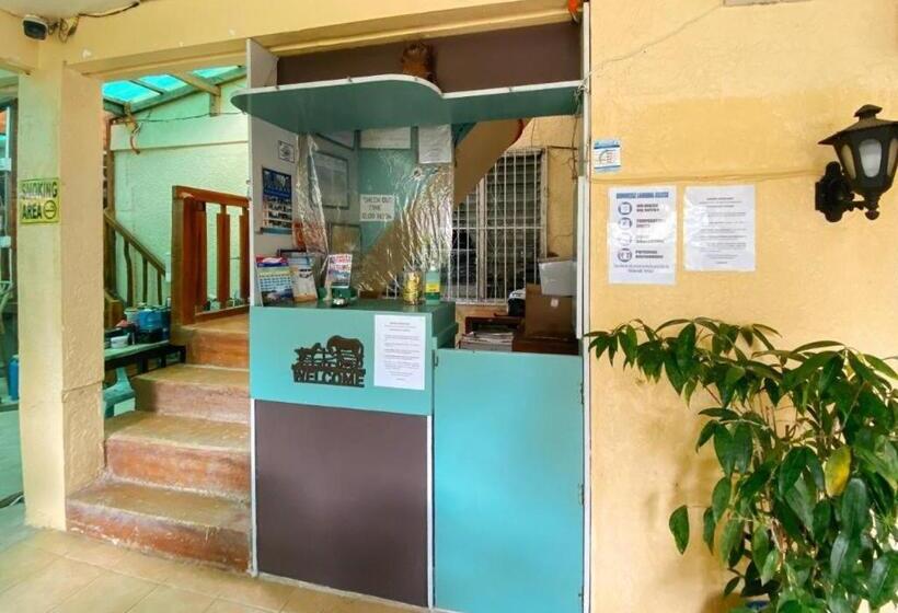 בית מלון כפרי Reddoorz @ Bunakidz Lodge El Nido Palawan