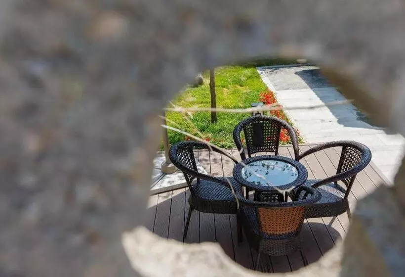 Hotelli Yun Jing Baishi Villa