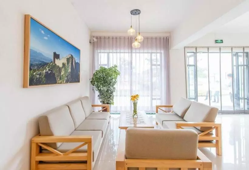 Hotelli Yun Jing Baishi Villa