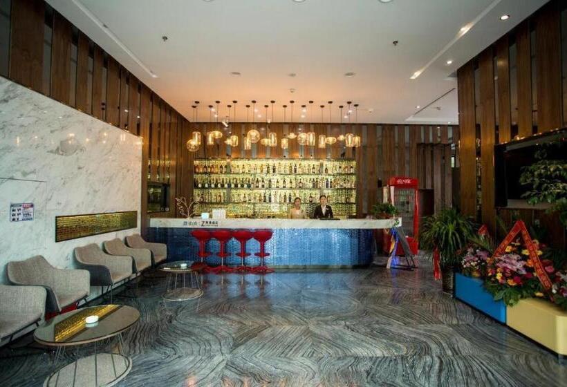 فندق Zmax Lhasa Potala Palace Square