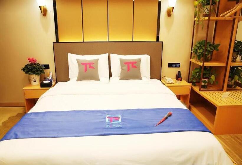 Pai Hotel·chengdu Jintang Huaikou Huaizhou Avenue