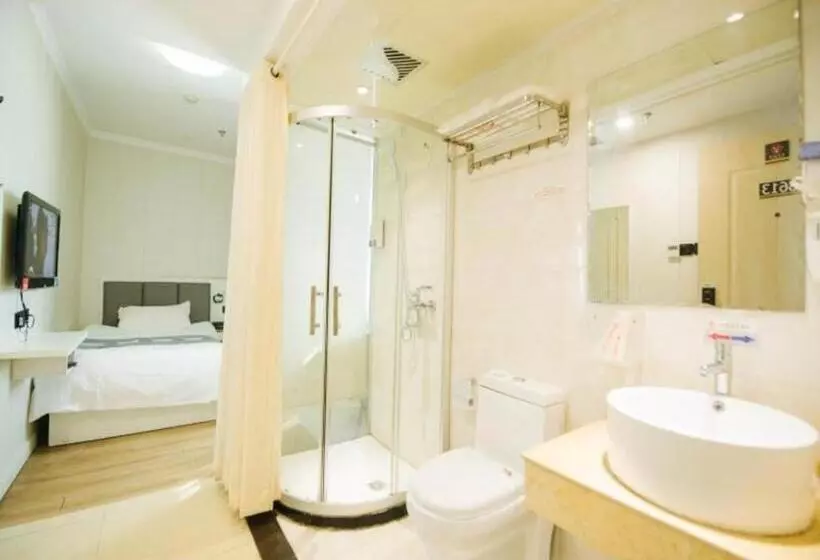 Shell Hotel Huaibei Jinying Plaza Long Distance Bus Station